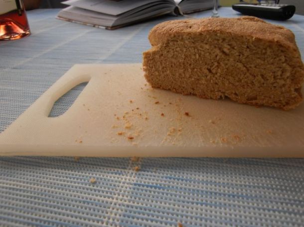 angeschnittenes Brot